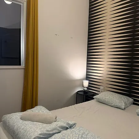 Lanzo 48 Lägenhetshotell